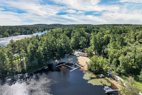 4 Milford Street Amherst NH 03031