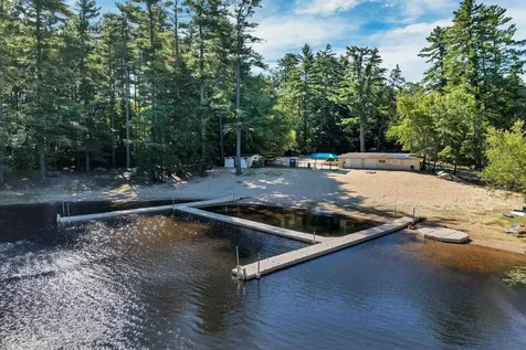 4 Milford Street Amherst NH 03031