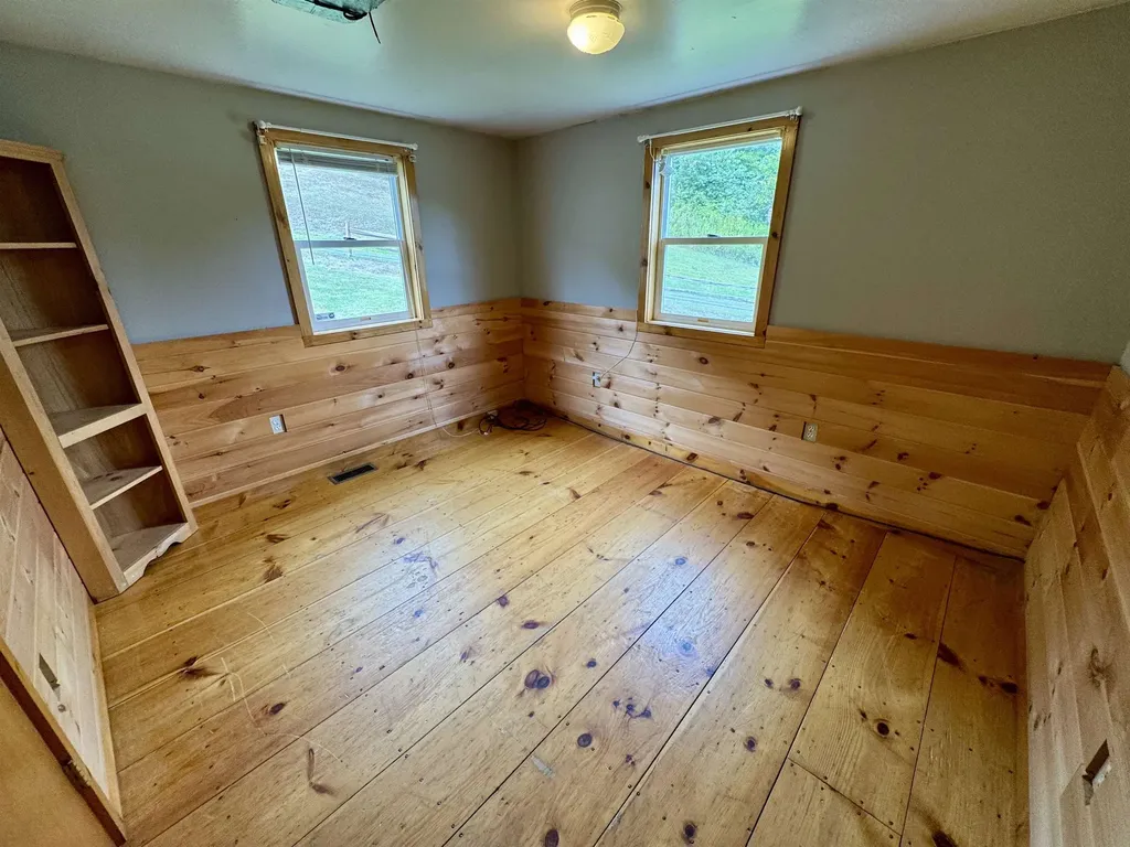 10347 Vermont Route 25 Corinth VT 05039