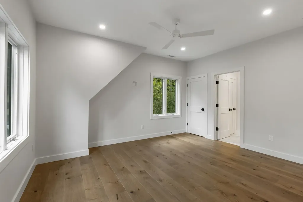 63 Varney Point Road Right Gilford NH 03249