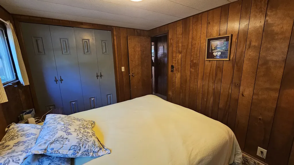 2080 Vt Route 30 Jamaica VT 05343
