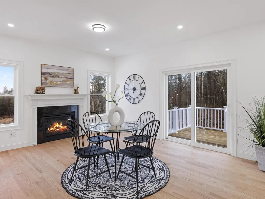 18 Horizon Way Plaistow NH 03865