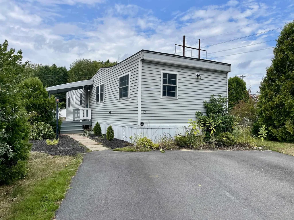 12 Farmington Drive Dover NH 03820-5310