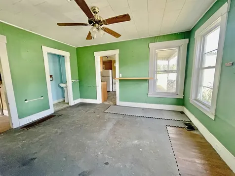 909 Washington Street Stewartstown NH 03576