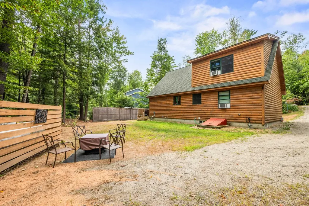 263 Covered Bridge Lane Bartlett NH 03812