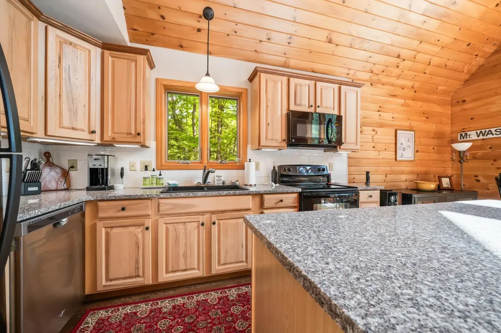 263 Covered Bridge Lane Bartlett NH 03812