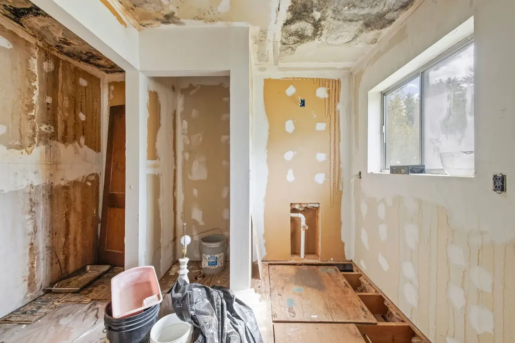 14 Wareing Road Belmont NH 03220