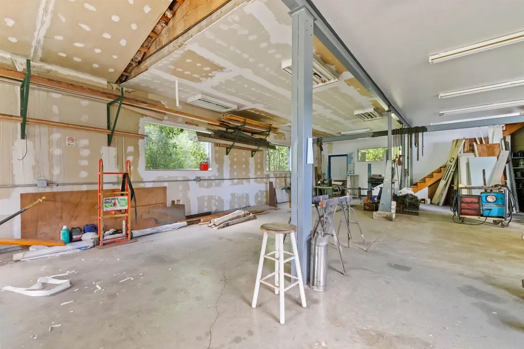 14 Wareing Road Belmont NH 03220