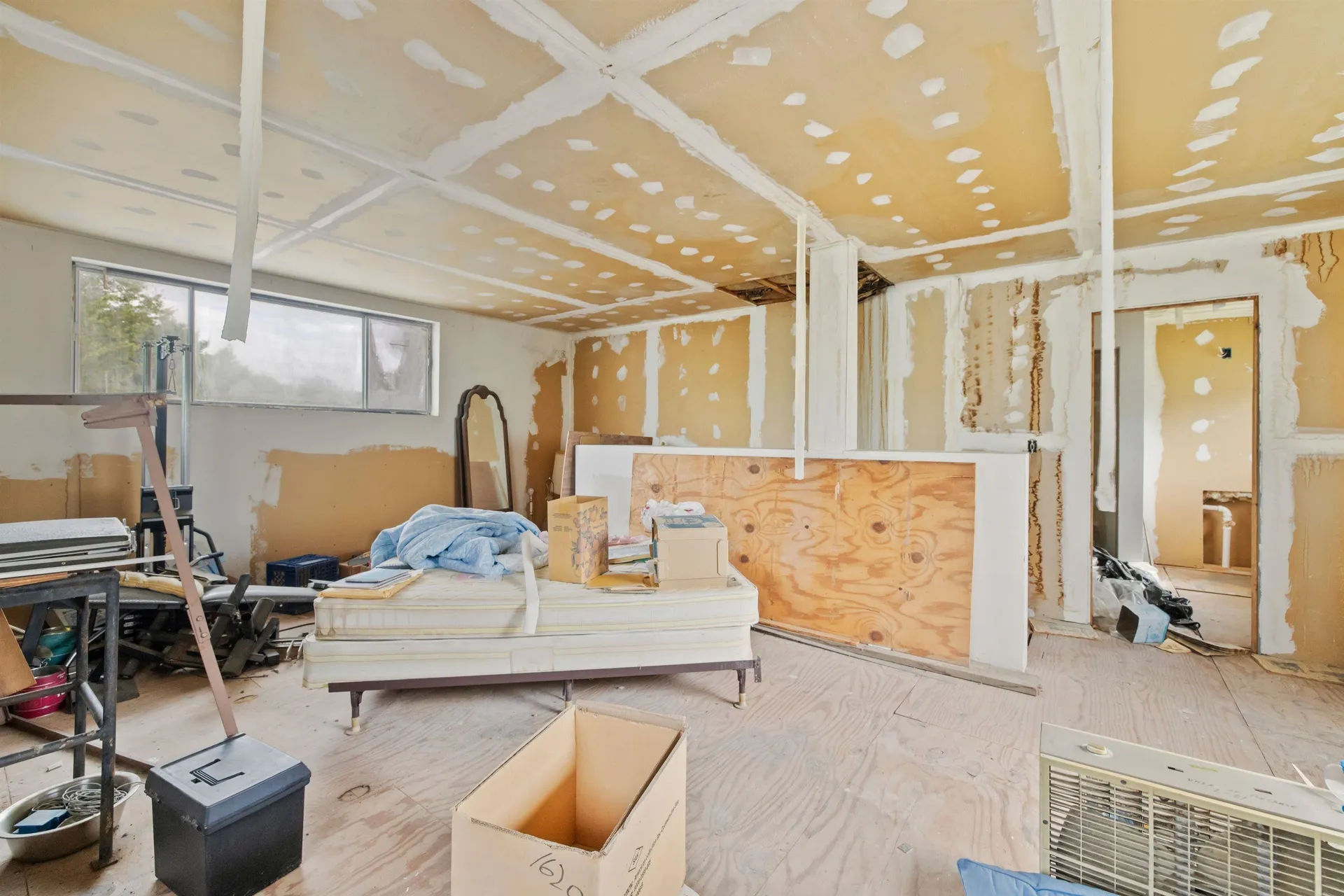 14 Wareing Road Belmont NH 03220