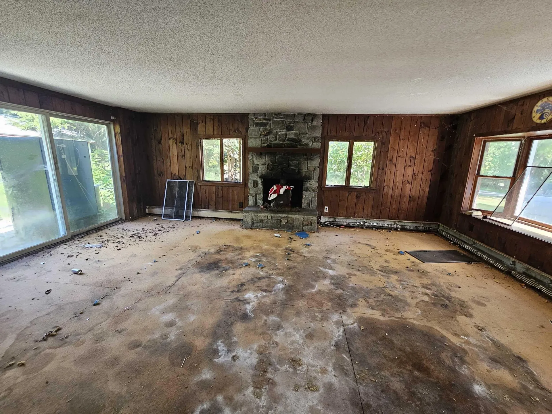 25 North Row Road Sterling MA 01564