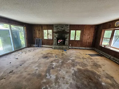 25 North Row Road Sterling MA 01564