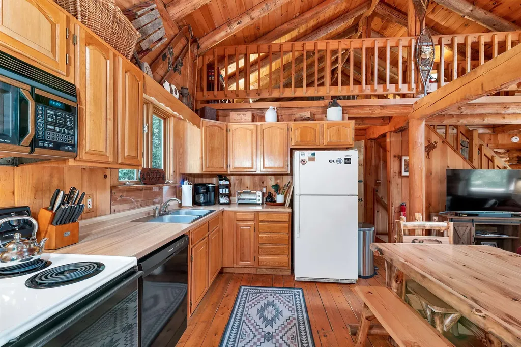 78 Hazen Road Bethlehem NH 03574