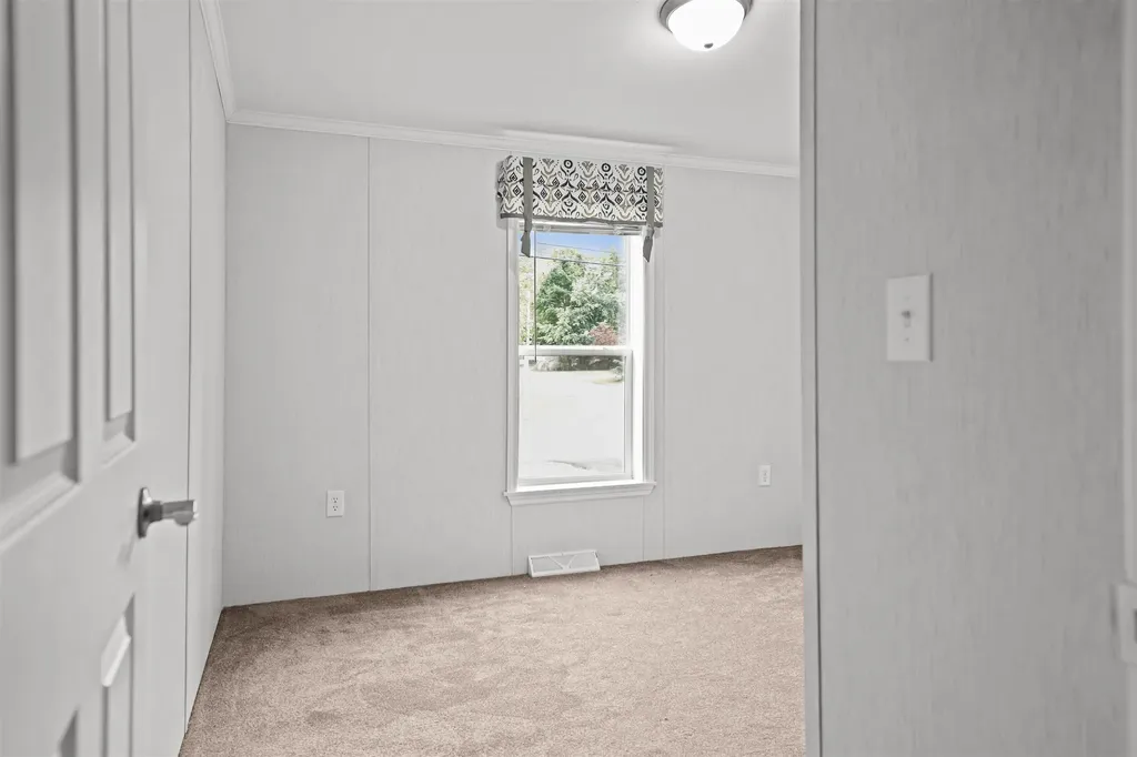 20 Beech Hill Road Exeter NH 03833