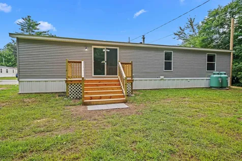 20 Beech Hill Road Exeter NH 03833