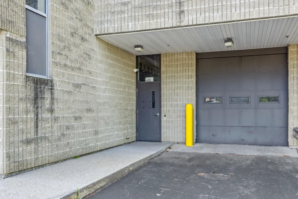 175 Amherst Street Nashua NH 03060