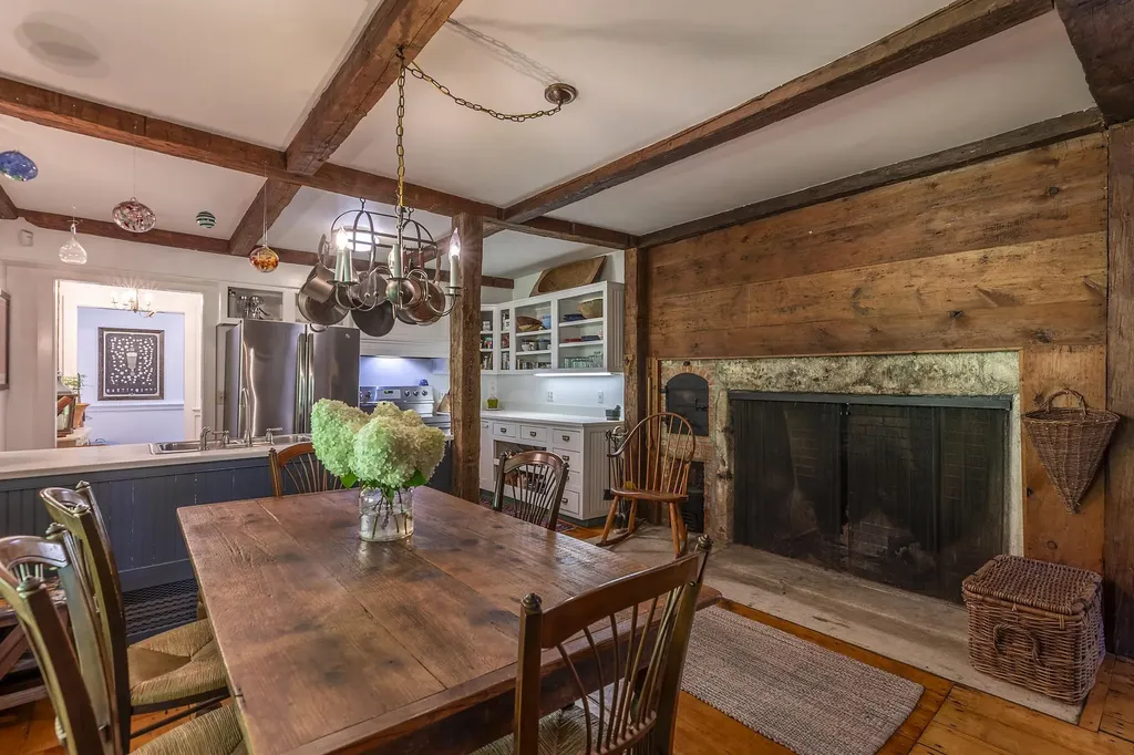 879 River Road Manchester VT 05255