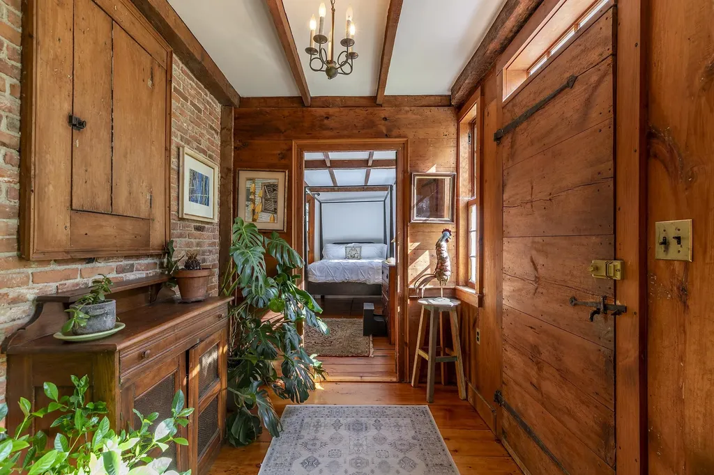 879 River Road Manchester VT 05255