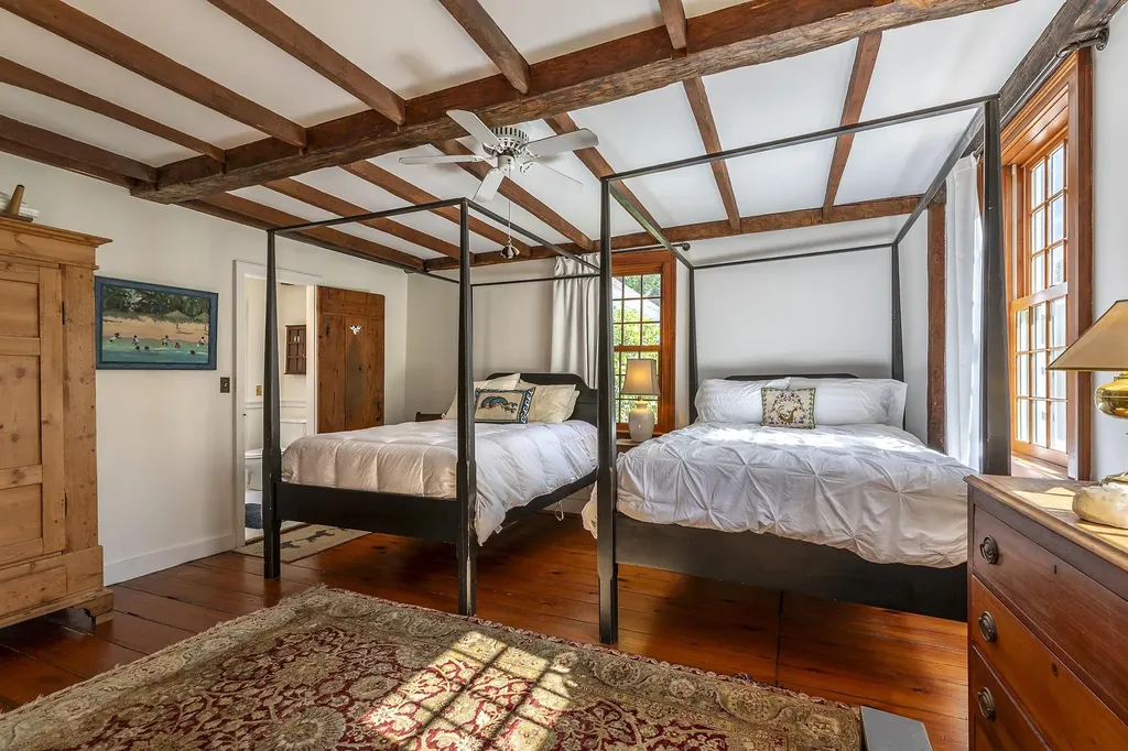 879 River Road Manchester VT 05255