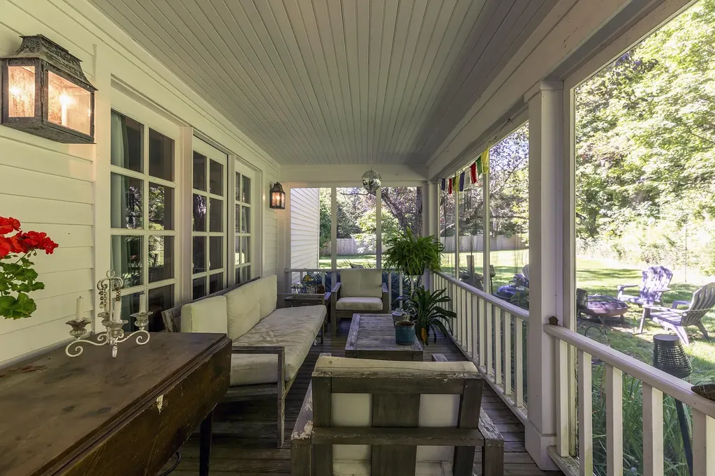 879 River Road Manchester VT 05255