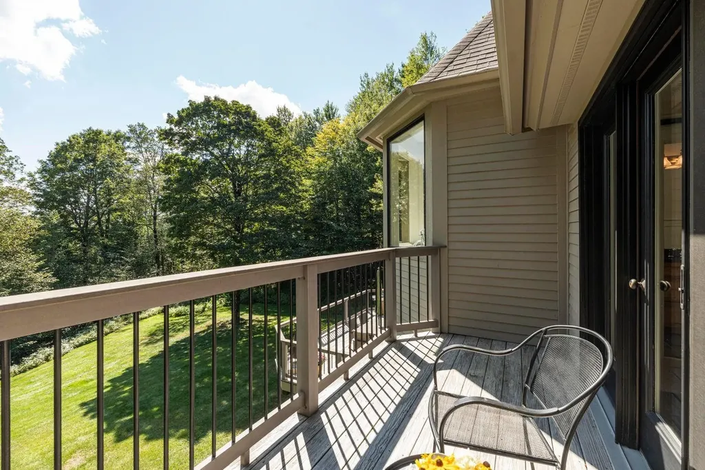 21 Pinnacle Point Waterbury VT 05676