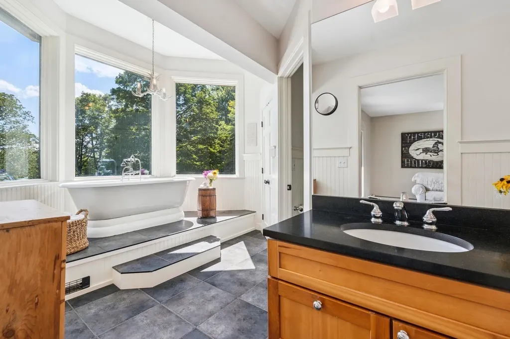 21 Pinnacle Point Waterbury VT 05676