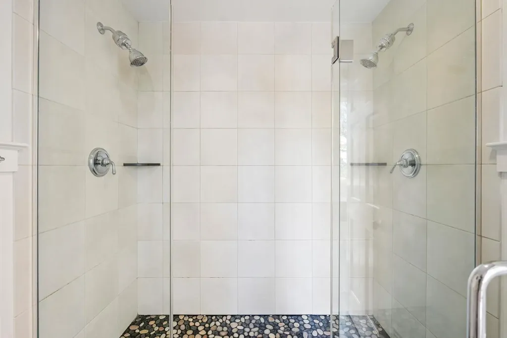 21 Pinnacle Point Waterbury VT 05676