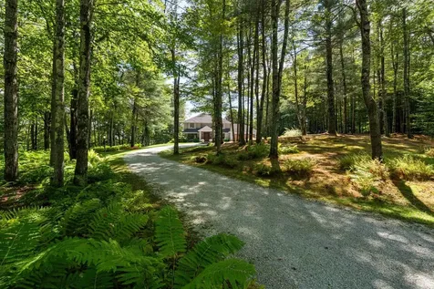 21 Pinnacle Point Waterbury VT 05676