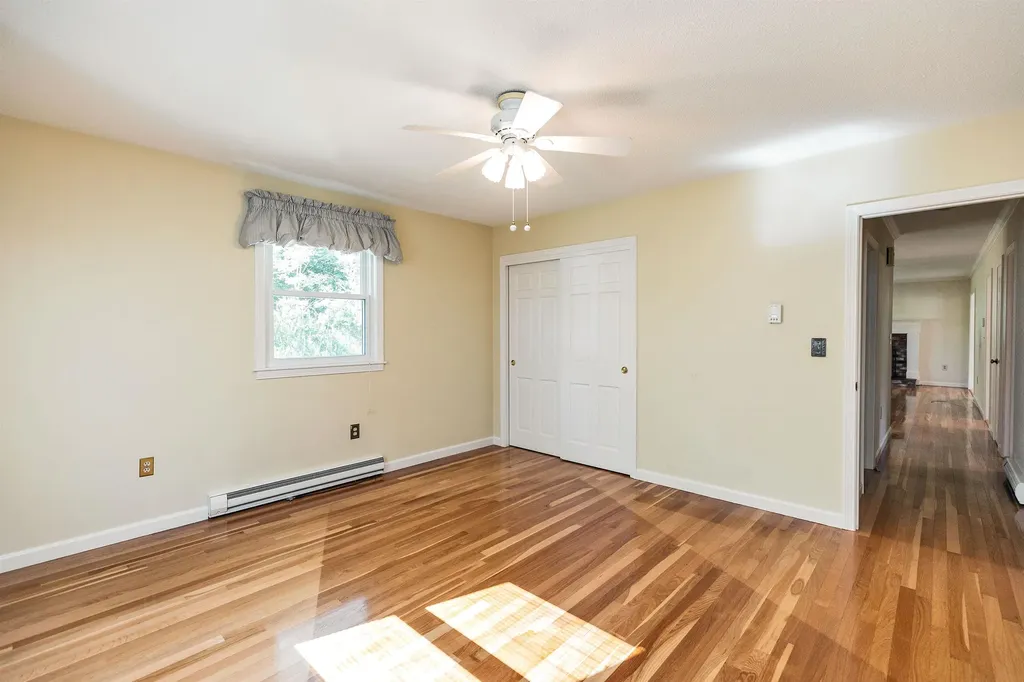 377 High Street Candia NH 03034