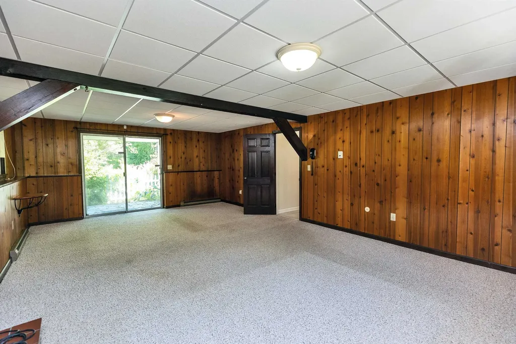 377 High Street Candia NH 03034