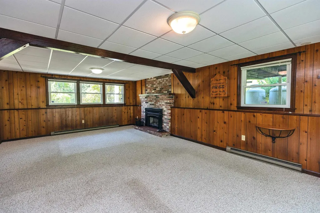 377 High Street Candia NH 03034
