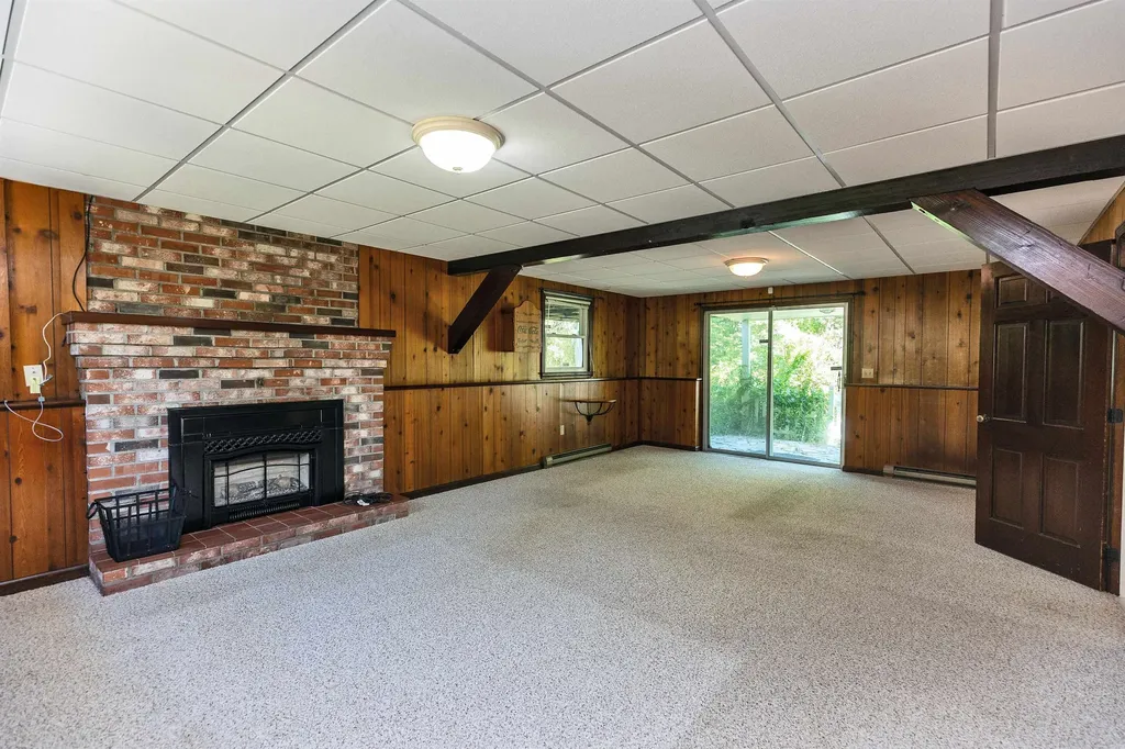 377 High Street Candia NH 03034