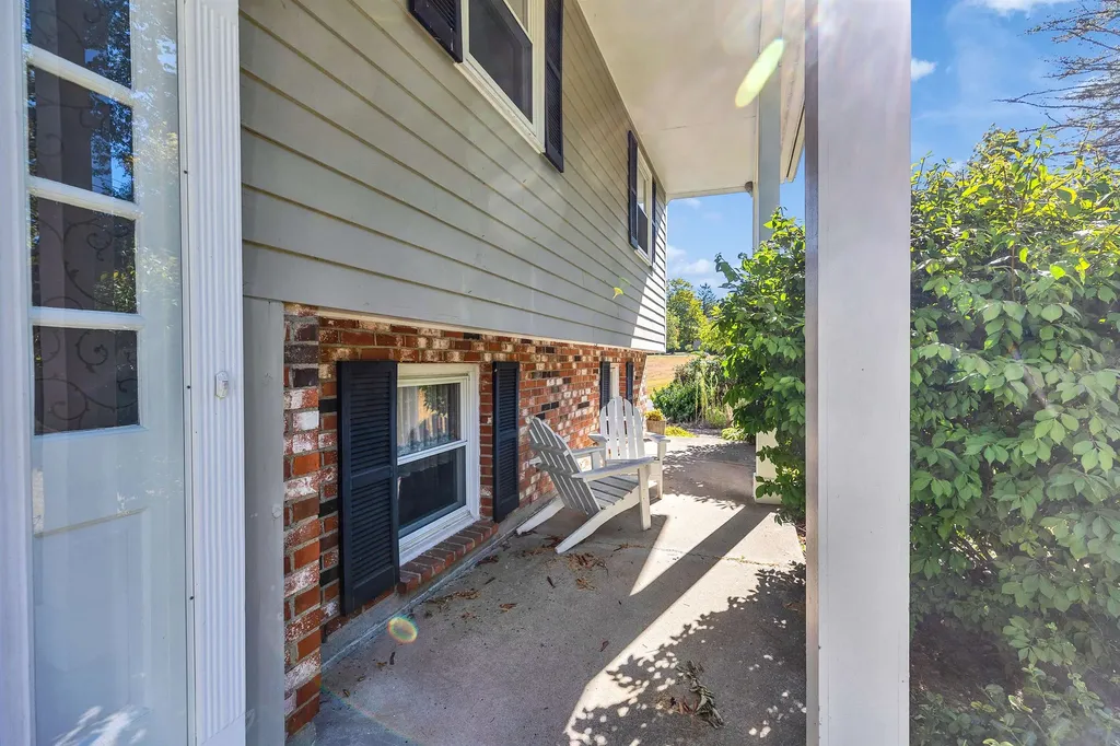 377 High Street Candia NH 03034
