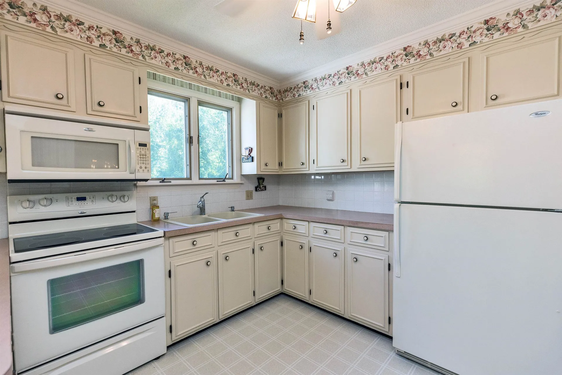 377 High Street Candia NH 03034