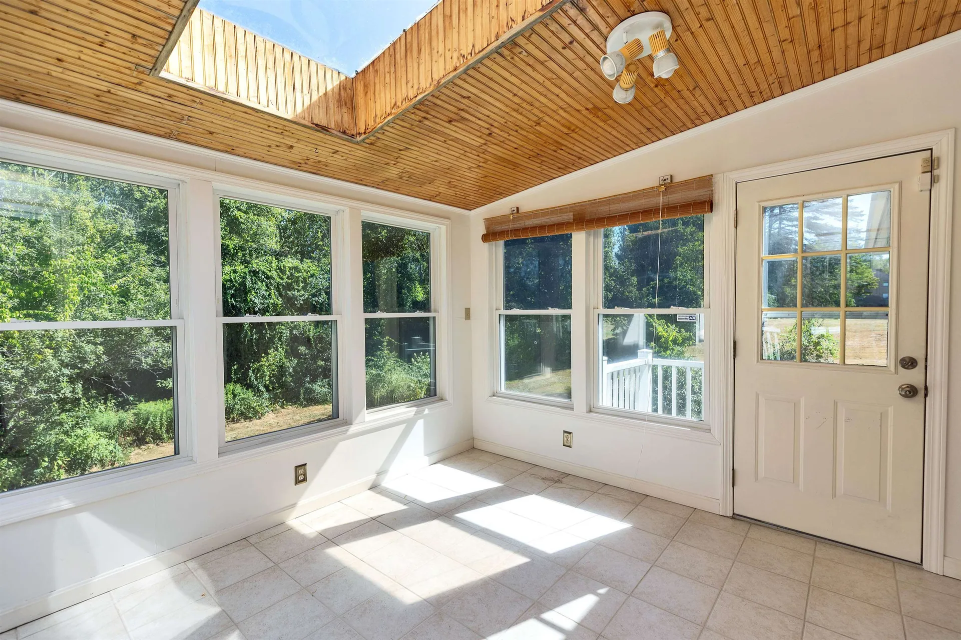 377 High Street Candia NH 03034