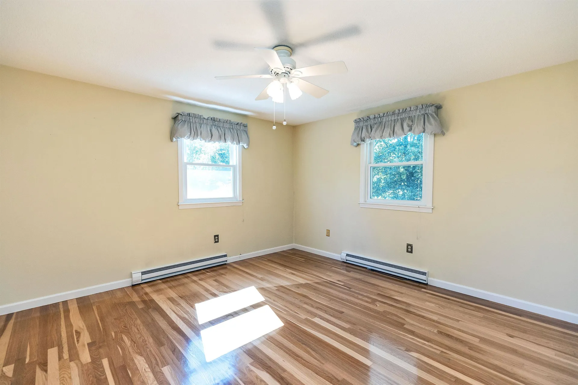 377 High Street Candia NH 03034