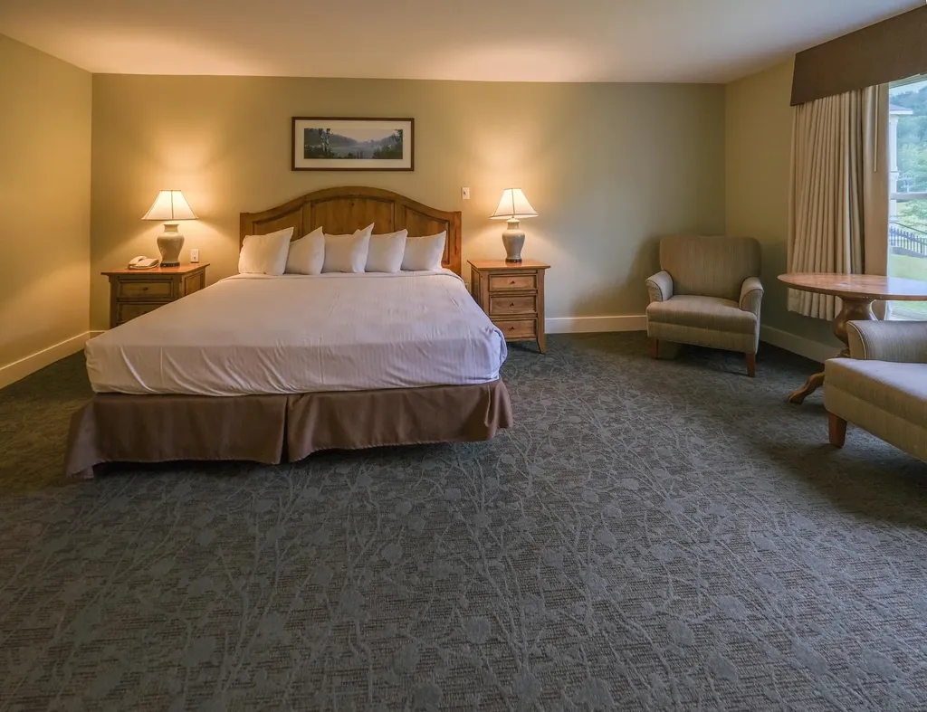 625/627 Q3 Jackson Gore Adams House Ludlow VT 05149