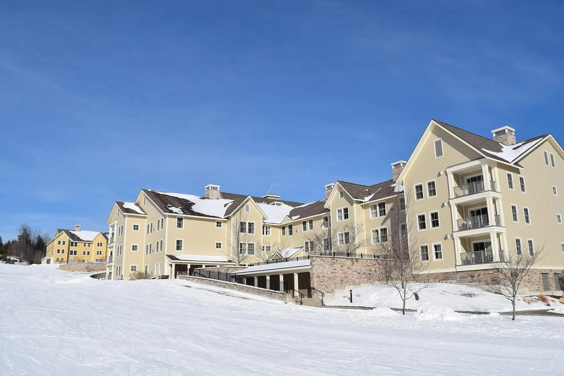 625/627 Q3 Jackson Gore Adams House Ludlow VT 05149