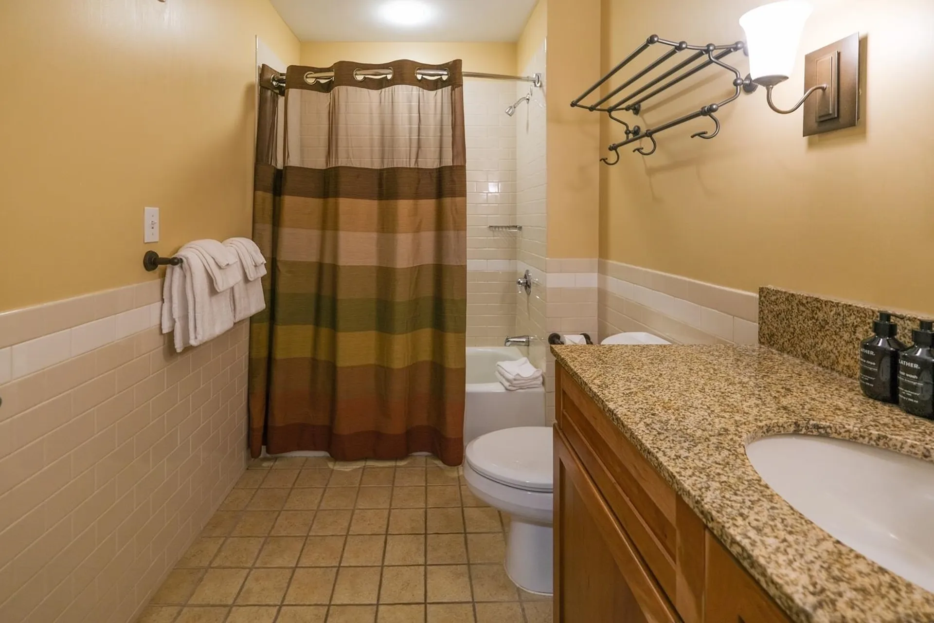 625/627 Q3 Jackson Gore Adams House Ludlow VT 05149