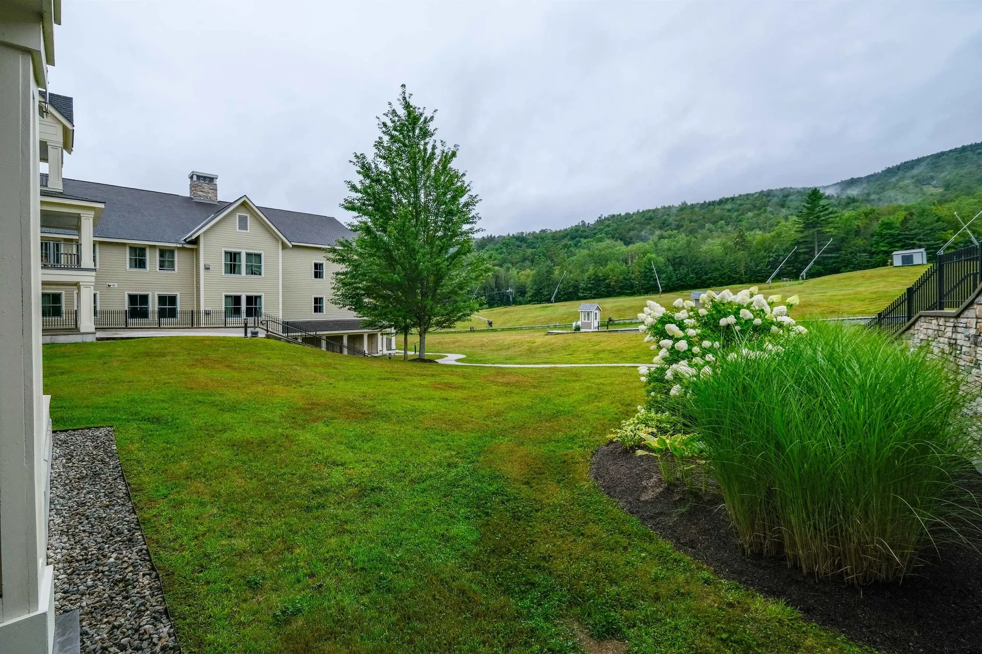 625/627 Q3 Jackson Gore Adams House Ludlow VT 05149