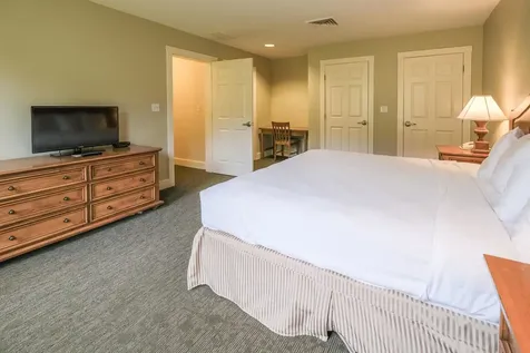 625/627 Q3 Jackson Gore Adams House Ludlow VT 05149