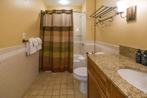 625/627 Q3 Jackson Gore Adams House Ludlow VT 05149