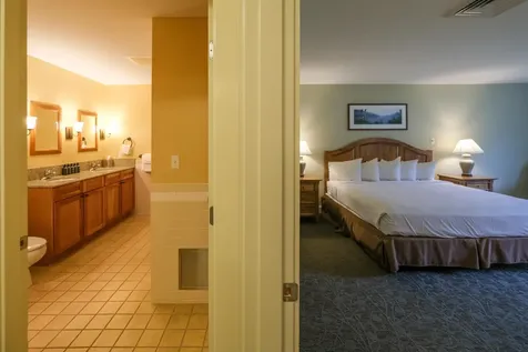 625/627 Q3 Jackson Gore Adams House Ludlow VT 05149