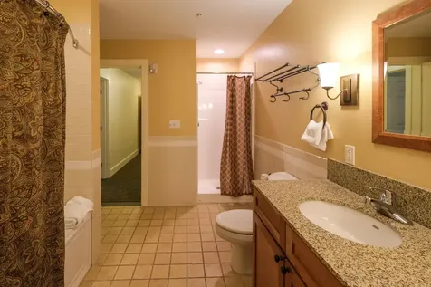 625/627 Q3 Jackson Gore Adams House Ludlow VT 05149