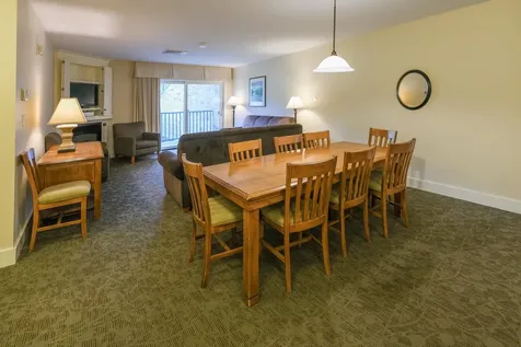 625/627 Q3 Jackson Gore Adams House Ludlow VT 05149