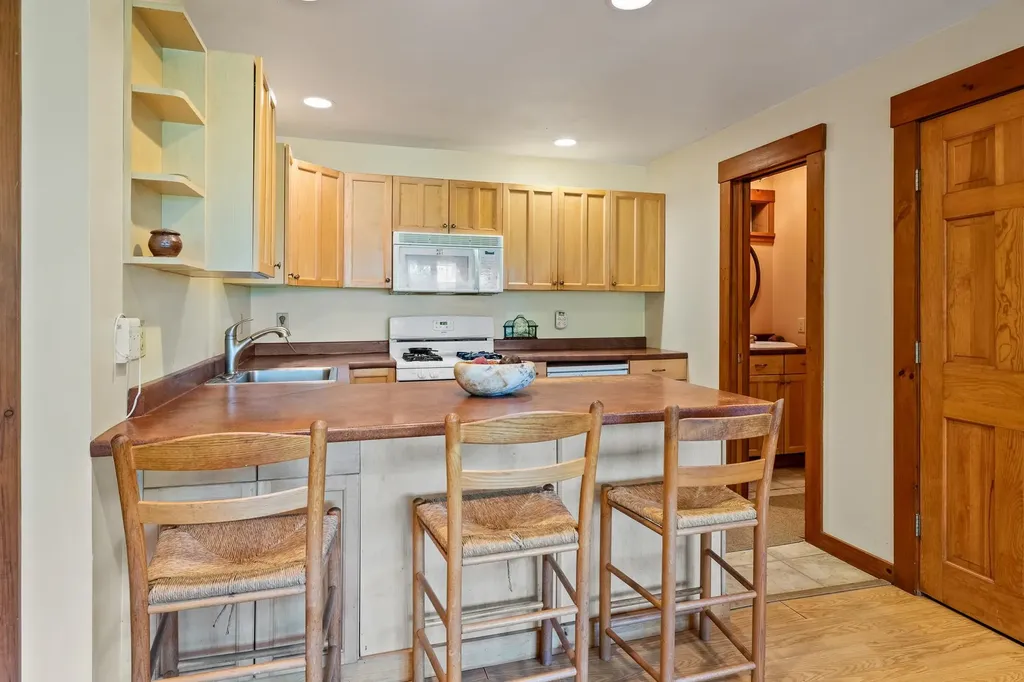 189 Chelsea-corinth Road Washington VT 05675