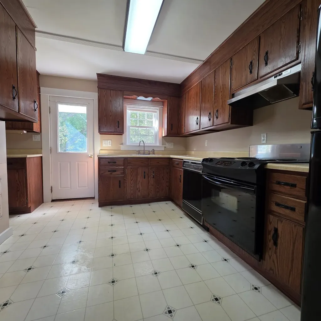 38 Goyette Avenue Claremont NH 03743