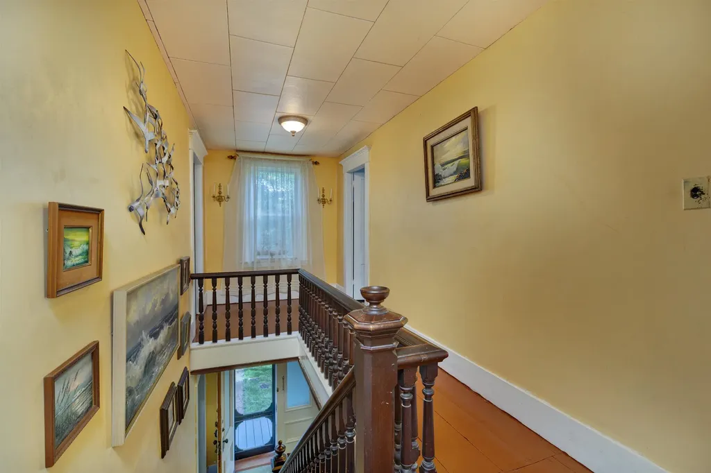 14 Barker Road Thetford VT 05058