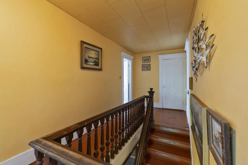 14 Barker Road Thetford VT 05058