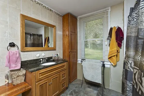 14 Barker Road Thetford VT 05058