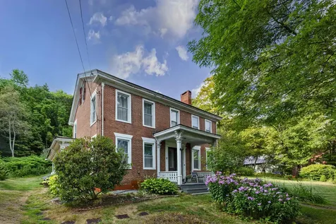 14 Barker Road Thetford VT 05058